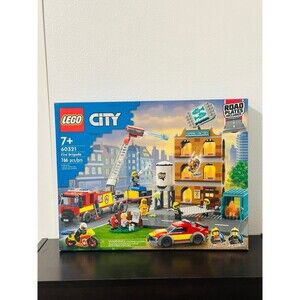 LEGO City Fire Brigade Truck Toy & Firefighter Set 60321 NEW RETIRED